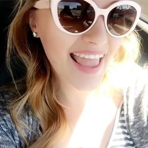 Meet your Posher, Bailey